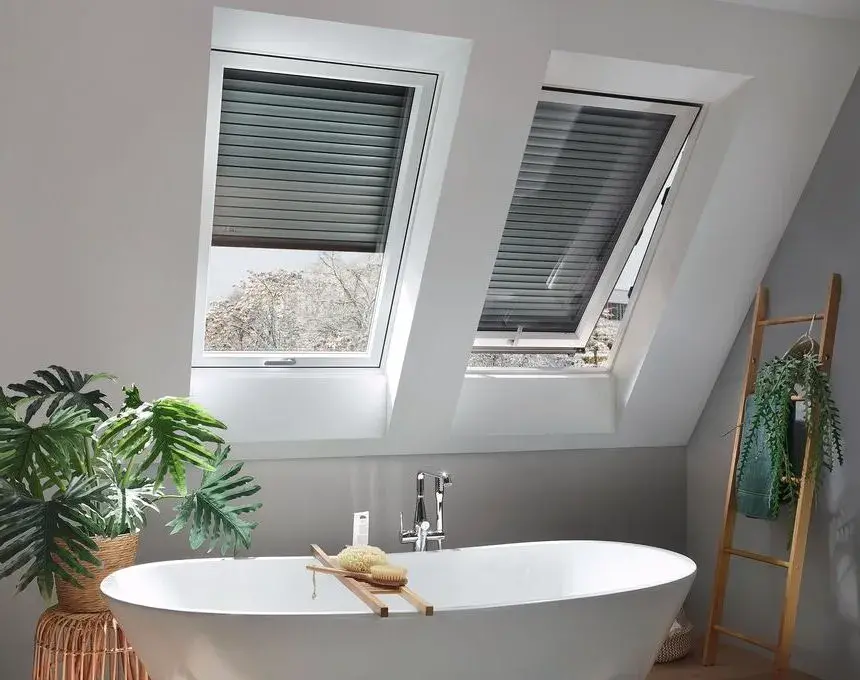 W jaki sposób wyczyścić rolety wewnętrzne?